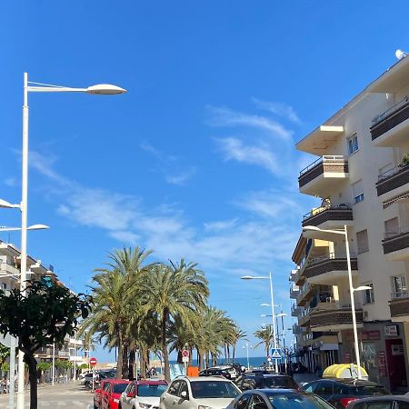 Javea Au Port Vue Mer Devant La Plage Grand Appartement Terrasse Clim Et Wifi Luaran gambar