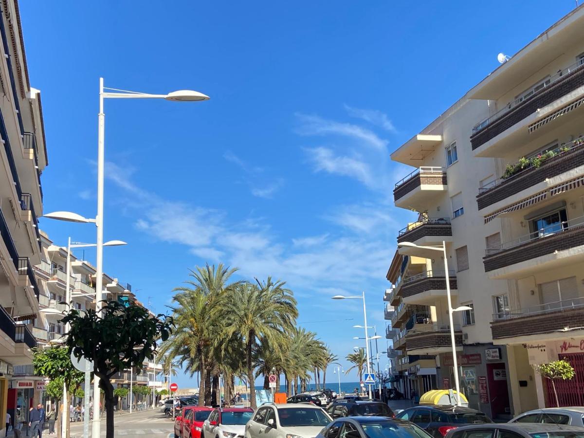 Javea Au Port Vue Mer Devant La Plage Grand Appartement Terrasse Clim Et Wifi Luaran gambar